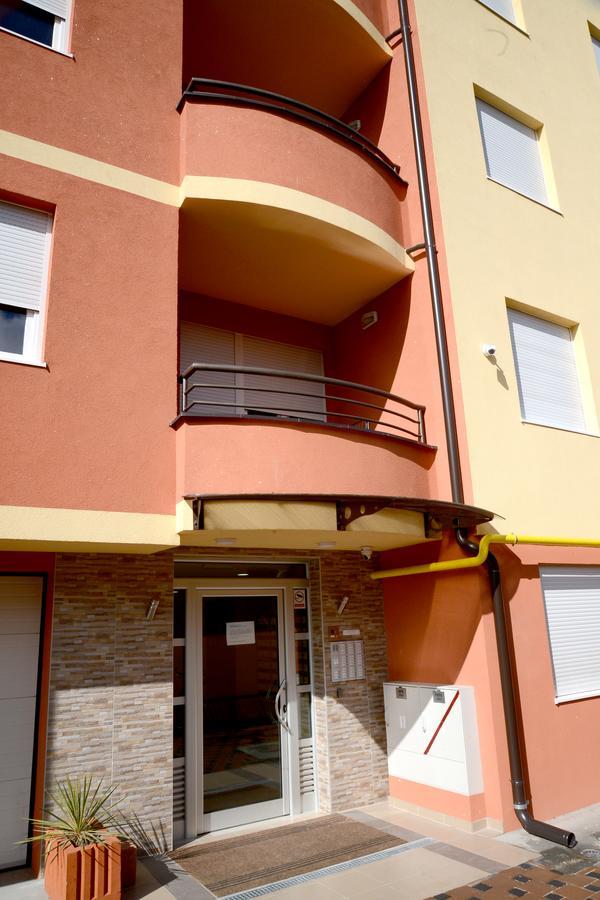 "Sonja Apartman" Jagodina Apartment Luaran gambar